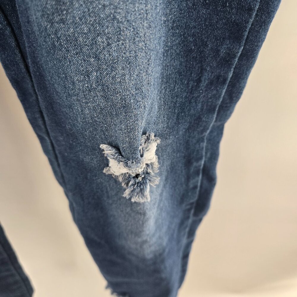 AQ Embroidered Distressed Raw Hem Jeans Juniors Size 9 - Picture 3 of 16